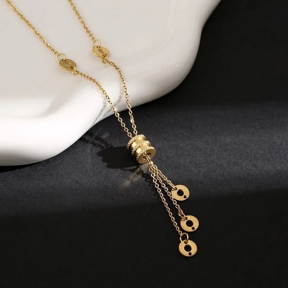 🔥NEW Roman Numerals Light Luxury Simple Choker With advanced Collarbone … - Picture 1 of 7